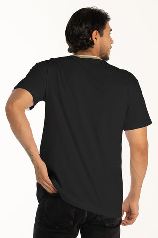 CAMISETA MODA NEGRA CUELLO DOBLE REF 15B050